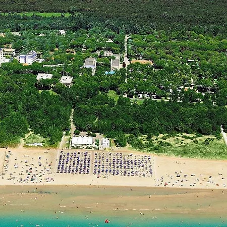 维拉吉奥马雷卢布公寓式酒店 比比翁