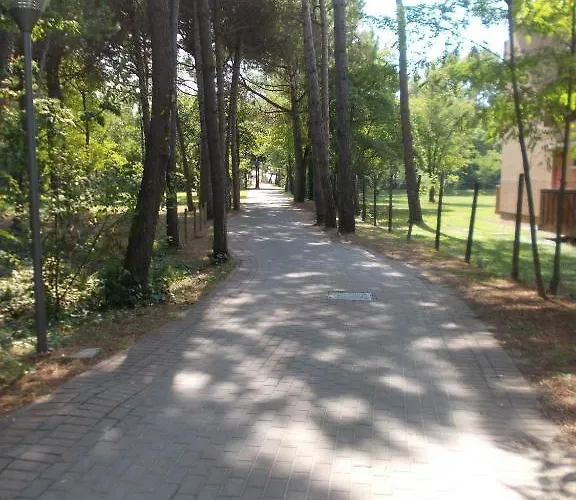 Villaggio Mare Blu 3* بيبيوني